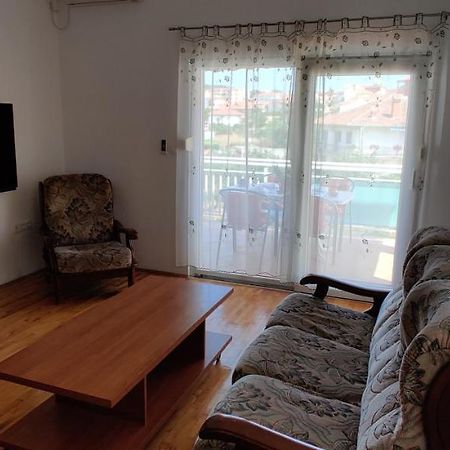 Apartment Dea Trogir Bagian luar foto